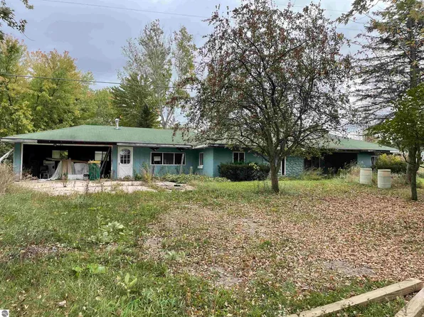 5886 M 65, Hale, MI 48739
