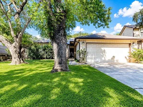 5935 Spring Xing, San Antonio, TX 78247