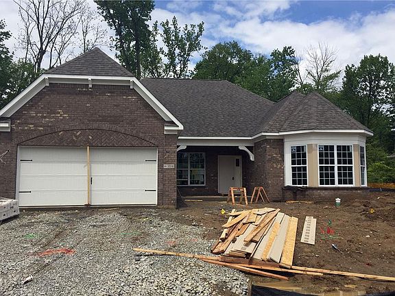 Located on 0013 in Bonbar - Monon Lake in Indianapolis, IN