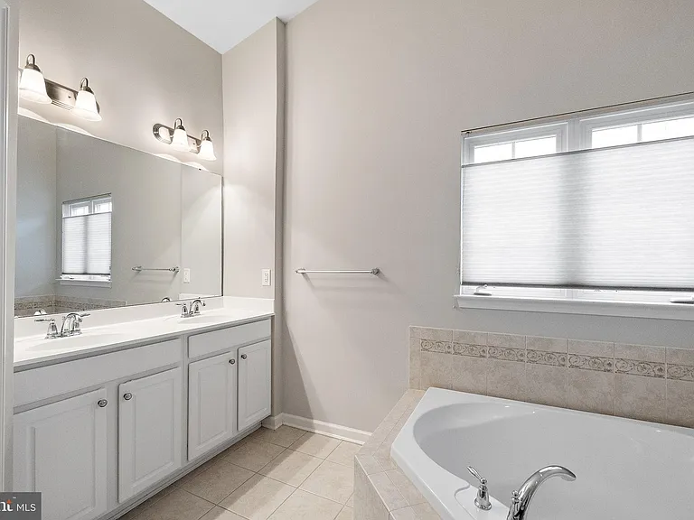 253 Tall Trees Cir — Photo 15