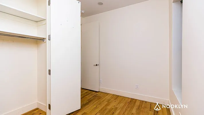 Rented by Nooklyn NYC LLC | media 50