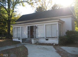 302 Atlanta St, Barnesville, GA 30204