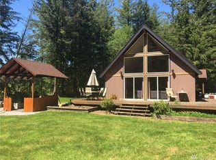 9125 Lacie Ln, Maple Falls, WA 98266