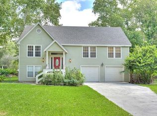 1420 Terminal Loop Rd, Mcqueeney, TX 78123