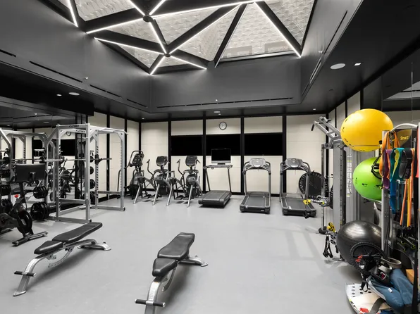 11 Beach Street image 25 of 28