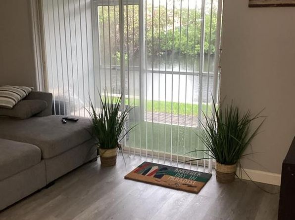 1400 NE 57th Ct APT 109