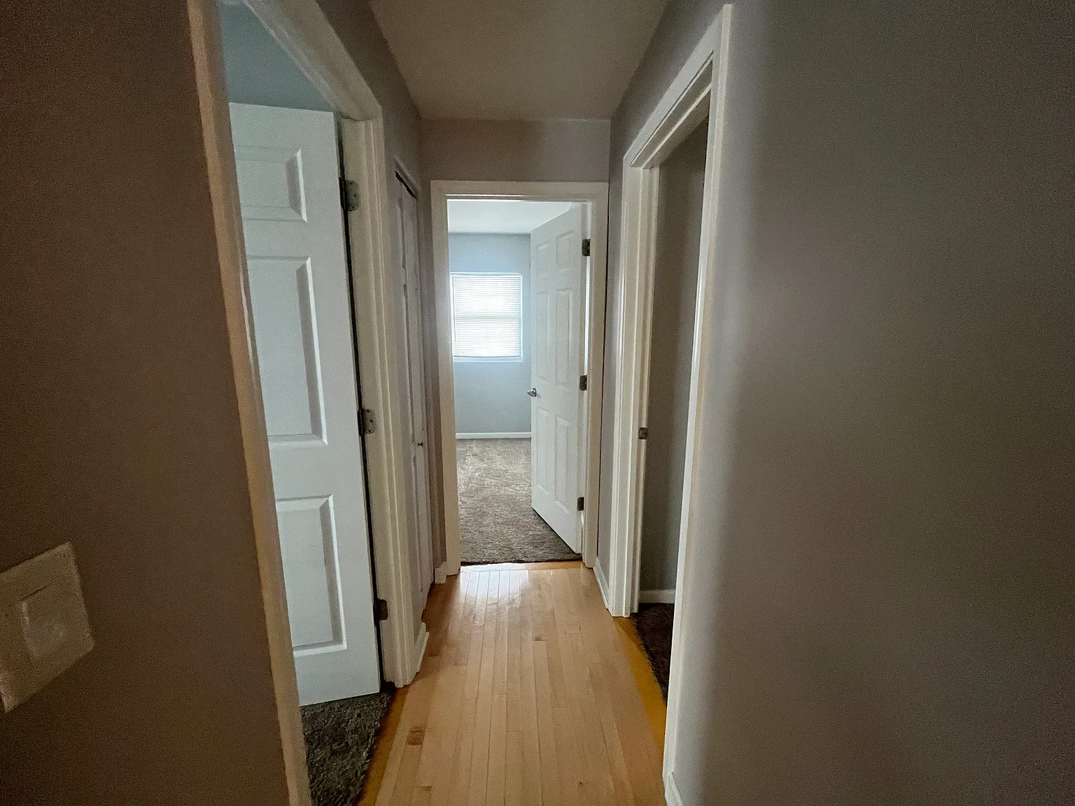 3 bed, 1025 sqft, $1,950 — Photo 4