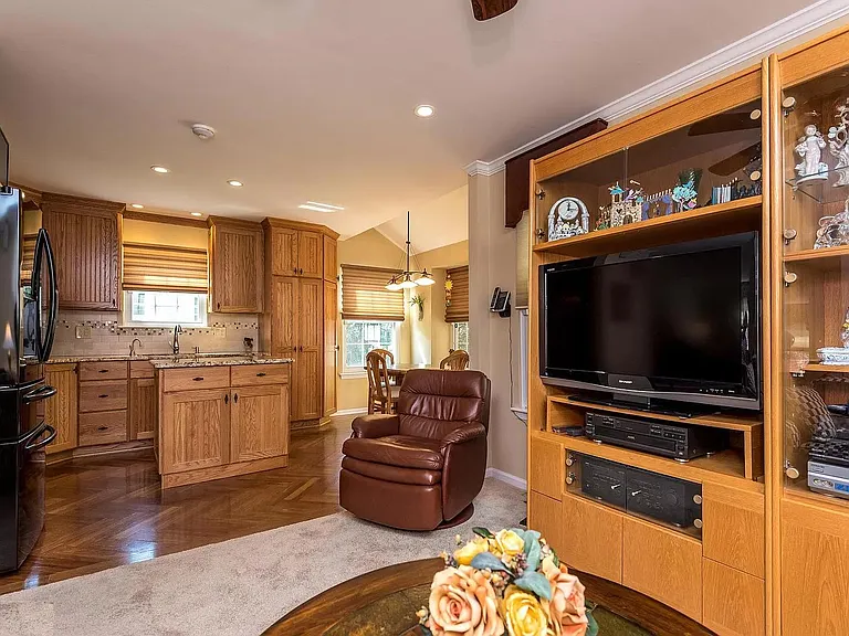 101 Quince Cir — Photo 10