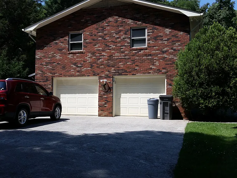 646 Greenwood Dr — Photo 5