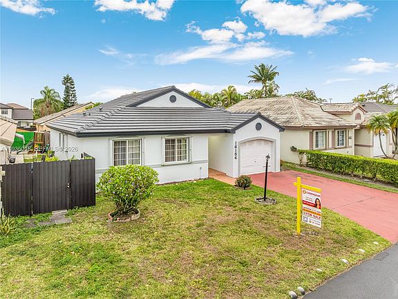 3rd image of 16154 SW 85th St