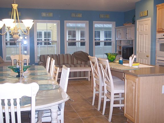Kitchen /Morning Room