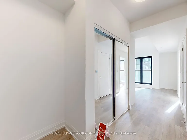 20 Soudan Ave #2504 — Photo 25