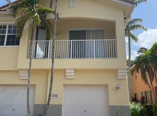 1700 Carvelle Dr, Riviera Beach, FL 33404