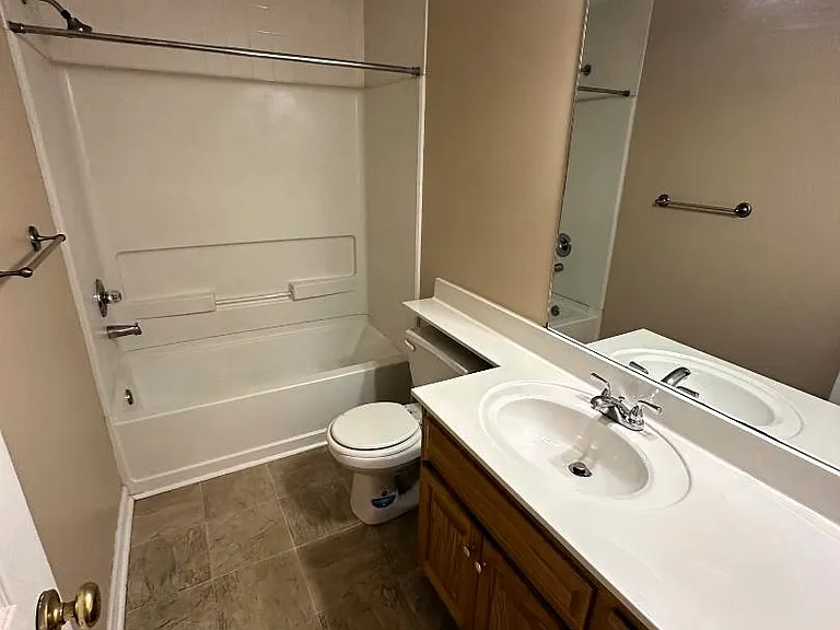 203 West Dr #B — Photo 8