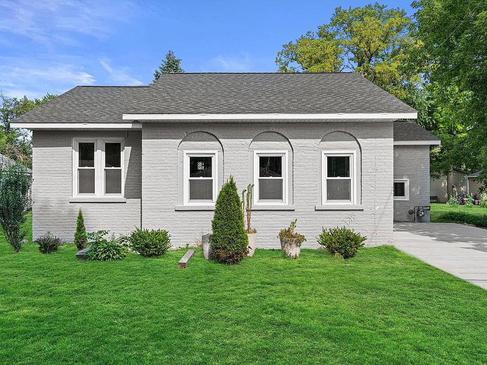 1st image of 9013 26th AVENUE