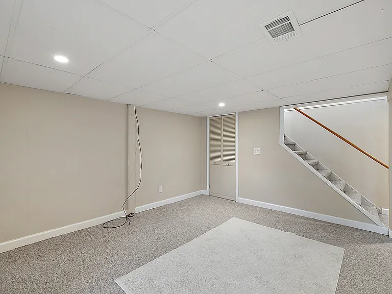 2546 Dorchester Rd — Photo 27