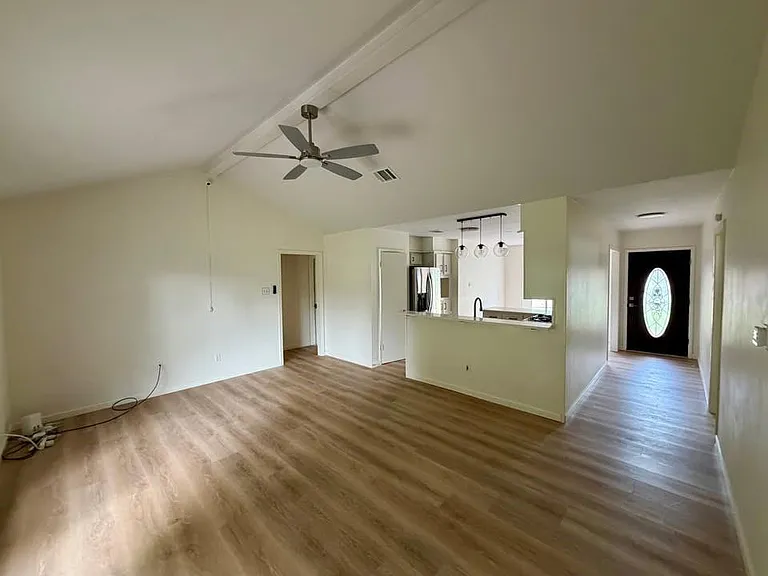 3428 Hickory Ln — Photo 10