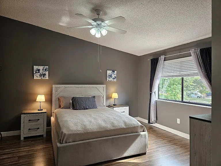 6248 Peregrine Ct — Photo 16