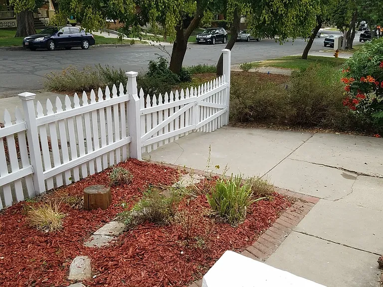 133 N M St — Photo 2
