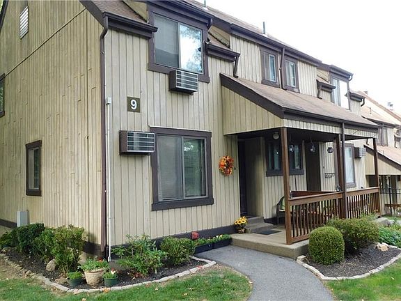 2nd image of 9 Heritage Dr Unit A
