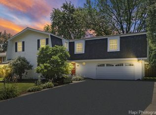 401 High Rd, Cary, IL 60013