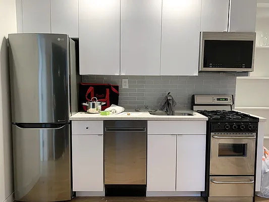 Rented by Buchbinder & Warren | media 13