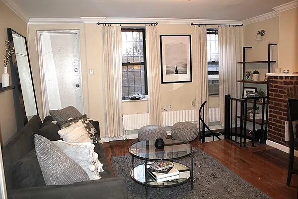 Rented by Meraki Realty LLC | media 16