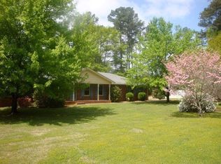 370 Sandstone Rd, Athens, GA 30605