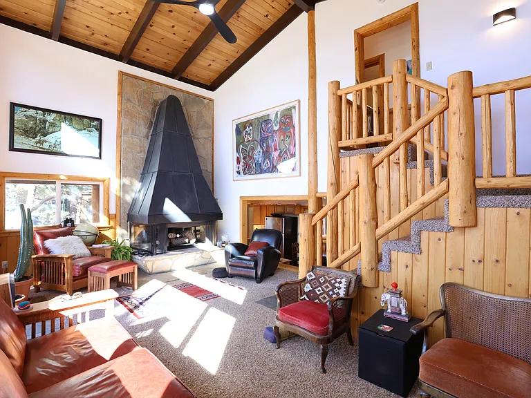 43615 Wolf Rd — Photo 10