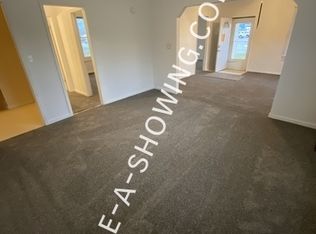 1601 S Grand Ave E, Springfield, IL 62703