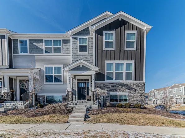 2613 Martini St, Mundelein, IL 60060