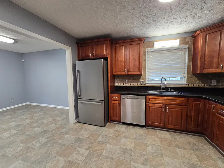 6957 Bone Creek Dr — Photo 17