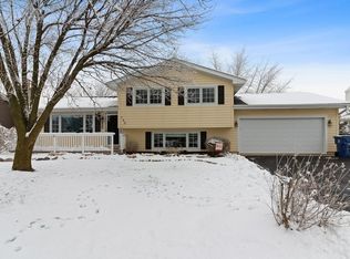 715 Amber Rd, New Lenox, IL 60451