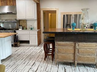 2702 Blue Creek Rd, La Vernia, TX 78121