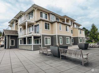537 225th Ln NE UNIT C302, Sammamish, WA