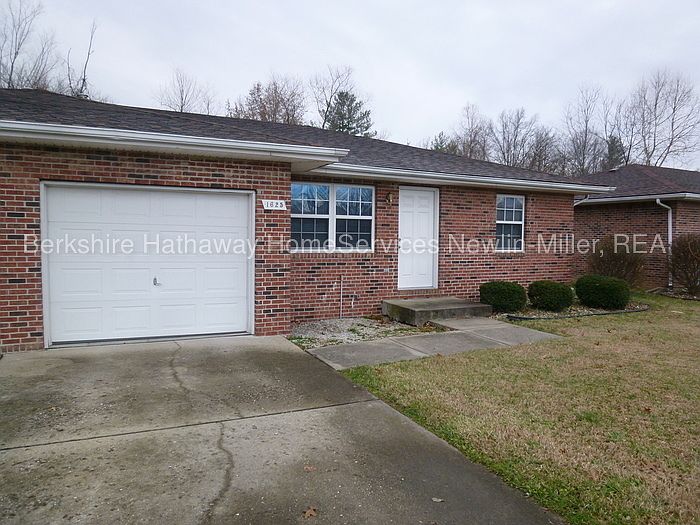 1st image of 1625 Country Walk Ct