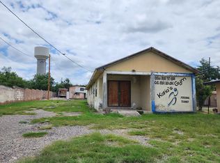 876 S Casales Rd, Eagle Pass, TX 78852