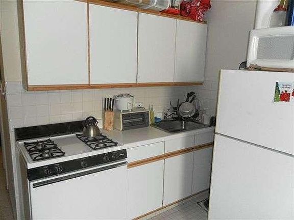 4th image of 1555 N Milwaukee Ave APT 42
