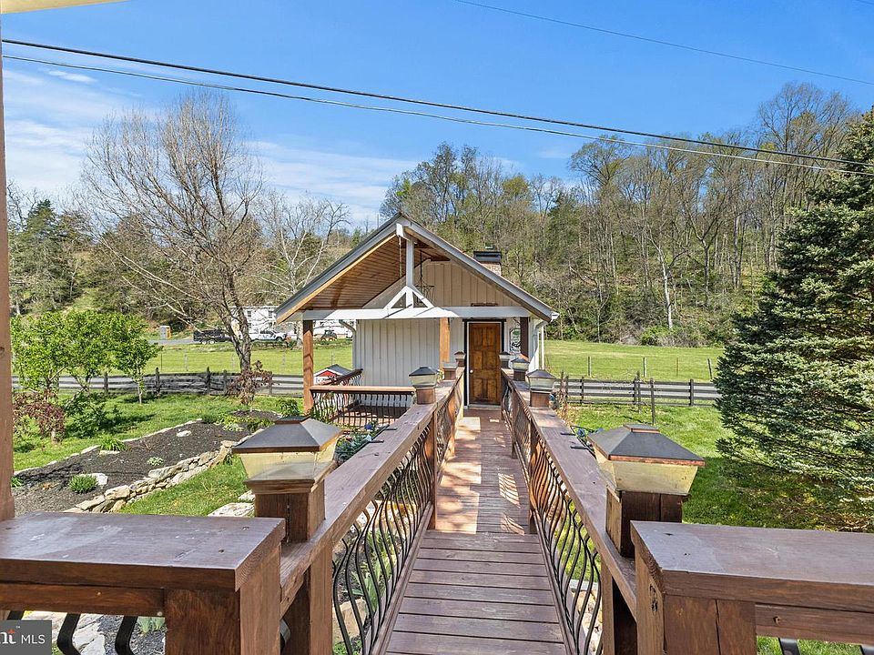 70th image of 989 Swover Creek Rd