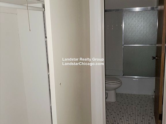 5th image of 6163 N Kenmore Ave APT 204