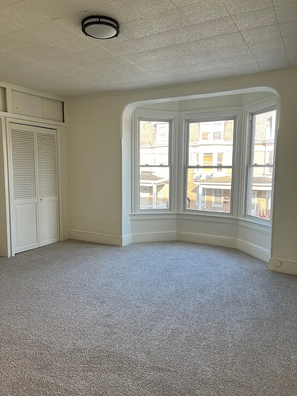 4 bed, $1,450 — Photo 4