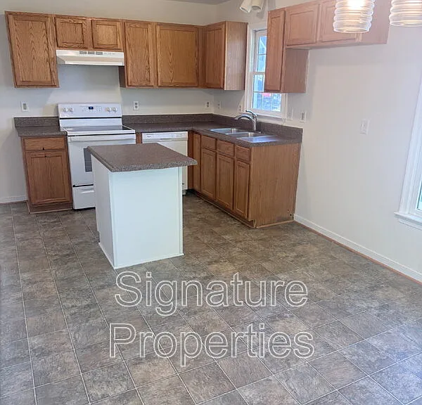 12521 Hillgate Ln — Photo 5