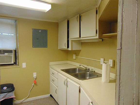 Lots of cabinet space