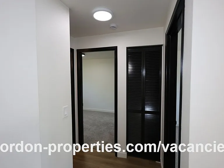 8960 SE Tolbert St #2 — Photo 14