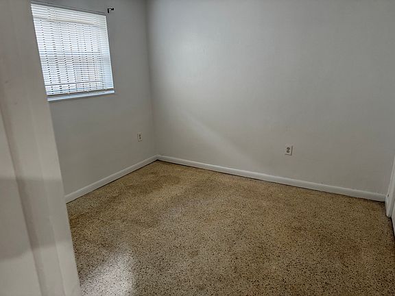 4th image of 3707 NW 22nd Ct #3709