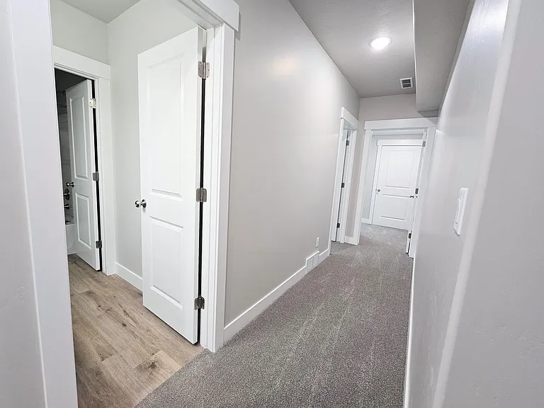 7996 N Bristlecone Rd #B — Photo 11