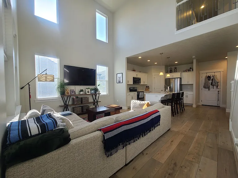 3868 W Hardman Way — Photo 9