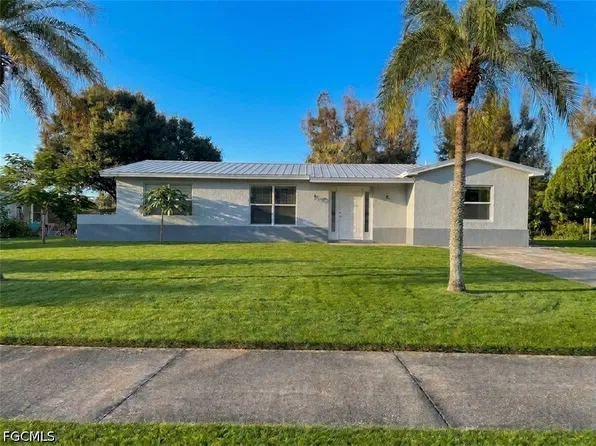 3846 Edgewood Ave, Fort Myers, FL 33916