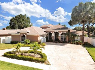 3219 Pleasant Lake Dr, Tampa, FL 33618
