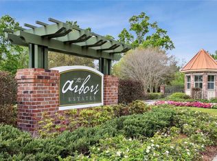 17 Vineyard Pl, New Orleans, LA 70131